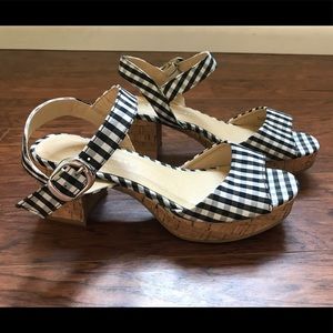 CL by Laundry Gingham Peep Toe Sandal Size 7